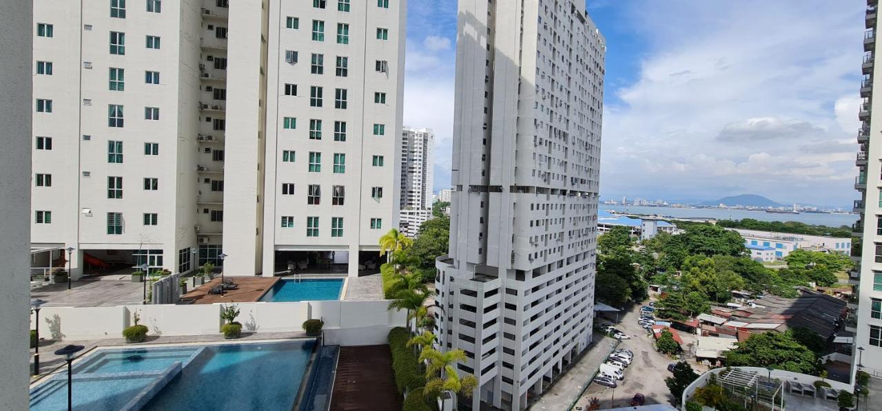 Straits Garden Suites Georgetown Exterior foto